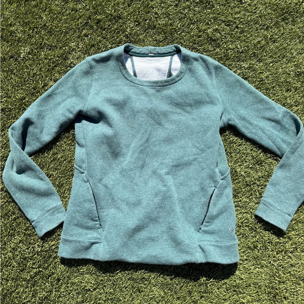 Lululemon Crewneck Sweatshirt with back cutouts, size 8